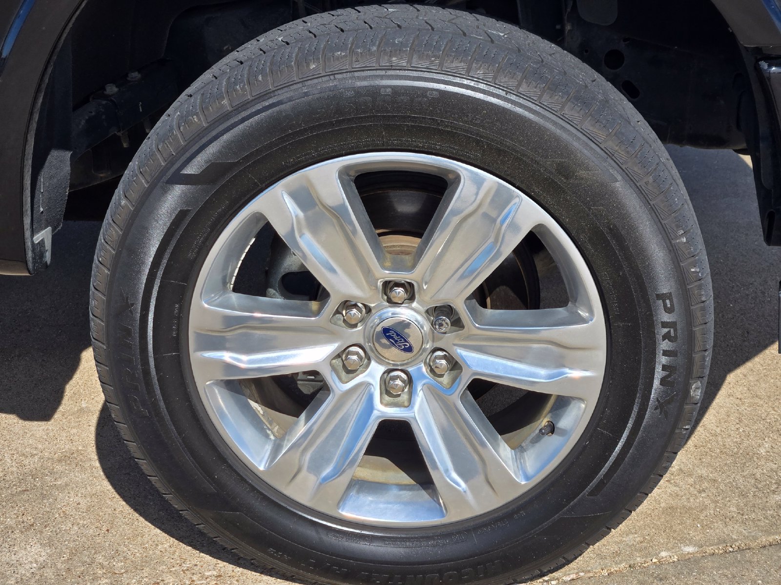 Used 2018 Ford F150 Platinum w/ Equipment Group 701A Luxury AWD/4WD image 9