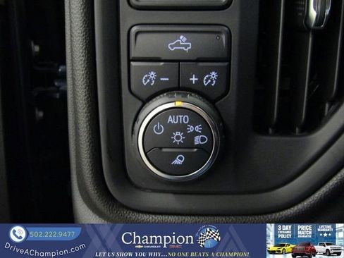 Used 2022 Chevrolet Silverado 2500 Custom w/ Custom Value Package AWD/4WD image 23