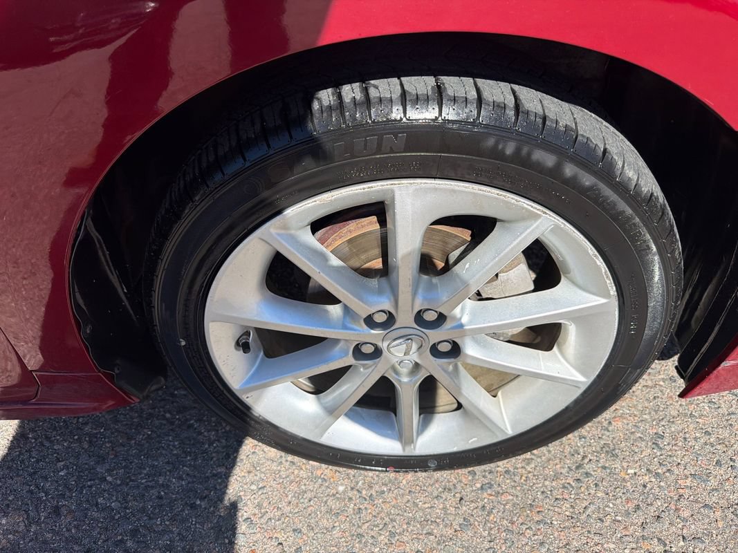 Used 2013 Lexus CT 200h w/ Premium Pkg w/Navigation FWD image 19