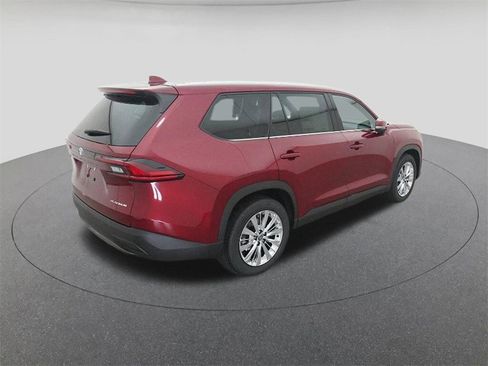 New 2026 Toyota Grand Highlander Platinum image 9