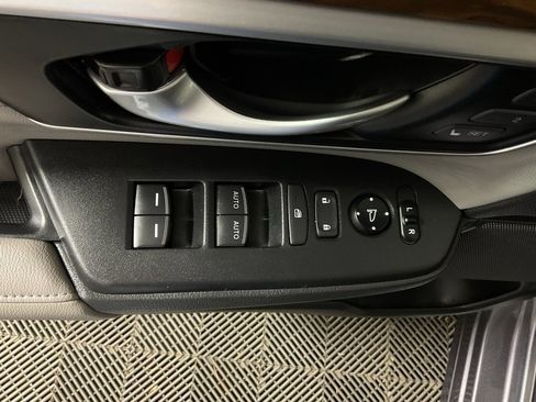 Used 2021 Honda CR-V EX-L image 18