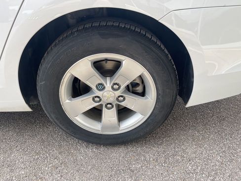 Used 2016 Chevrolet Malibu LS image 13