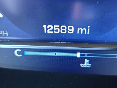 Certified 2024 Chevrolet Suburban Z71 image 28