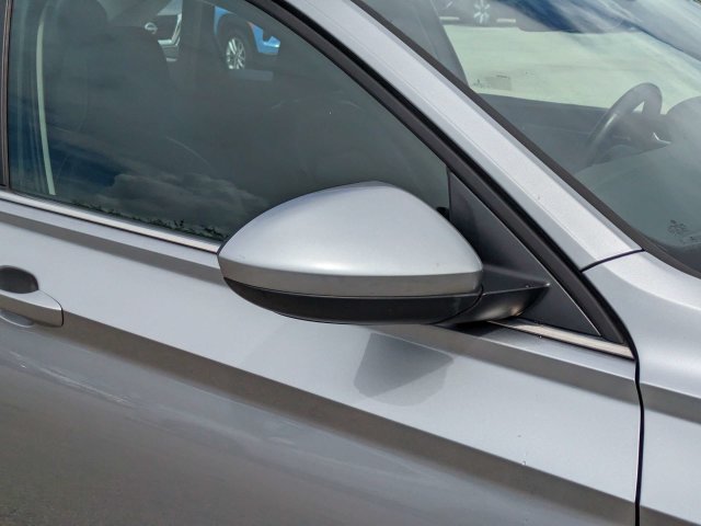 Used 2024 Volkswagen Jetta SE FWD image 12
