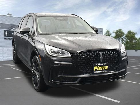 New 2026 Lincoln Corsair Grand Touring image 2