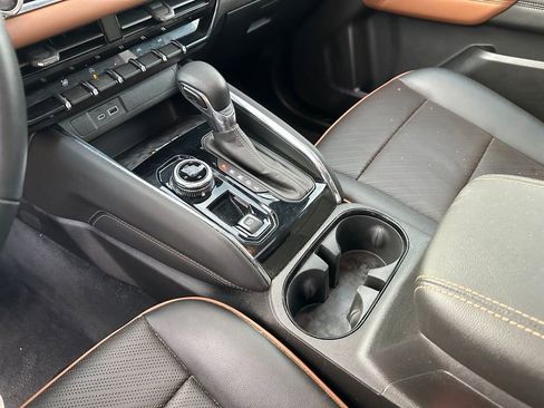 Used 2023 GMC Canyon AT4 image 18