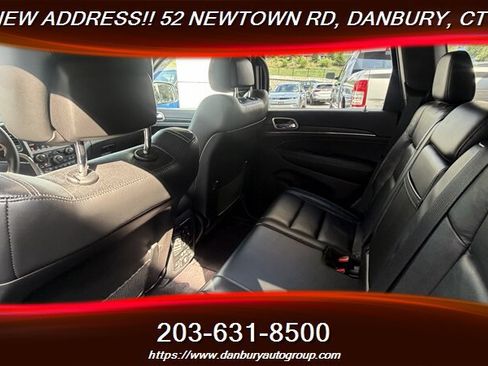 Used 2017 Jeep Grand Cherokee Limited AWD/4WD image 26