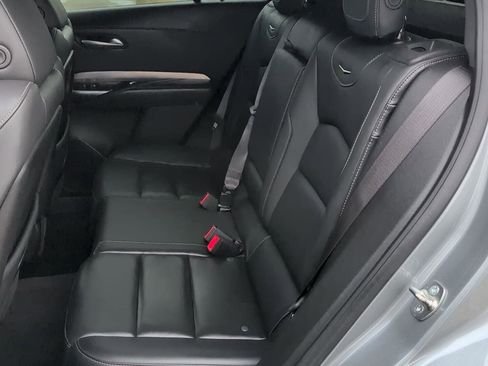 Used 2024 Cadillac XT4 Premium Luxury image 13