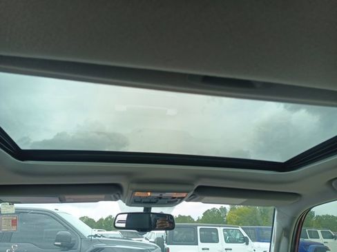 Used 2018 Toyota 4Runner Limited image 16