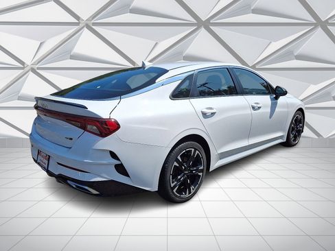 Used 2022 Kia K5 GT-Line image 11