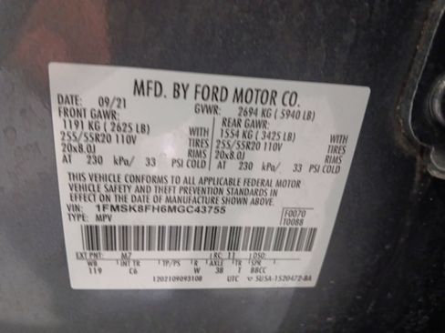 Used 2021 Ford Explorer Limited w/ Equipment Group 301A AWD/4WD image 3