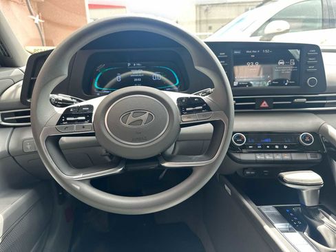 New 2026 Hyundai Elantra Blue image 2