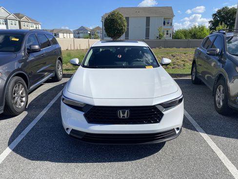 Used 2024 Honda Accord EX image 14