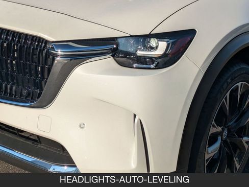 Certified 2024 MAZDA CX-90 Plug-In Hybrid w/ Premium Pkg image 10