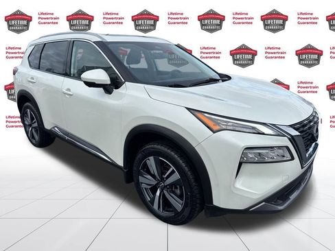 Used 2023 Nissan Rogue SL image 3