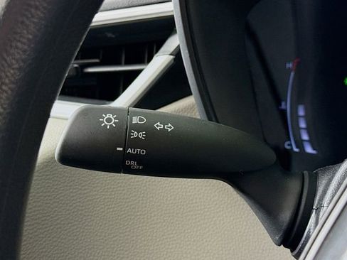 Used 2026 Toyota Corolla LE FWD image 14