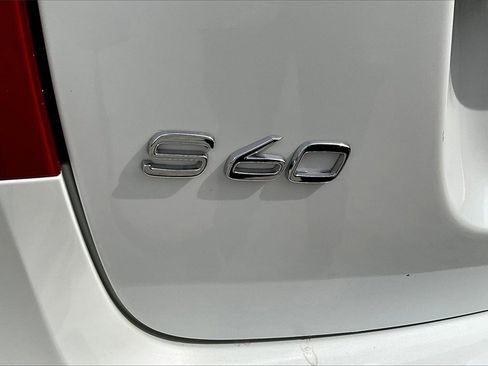 Used 2015 Volvo S60 T5 Platinum image 8