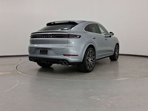 Used 2026 Porsche Cayenne Coupe AWD/4WD image 9