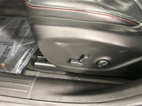 Used 2015 Jeep Cherokee Trailhawk w/ Comfort/Convenience Group image 22