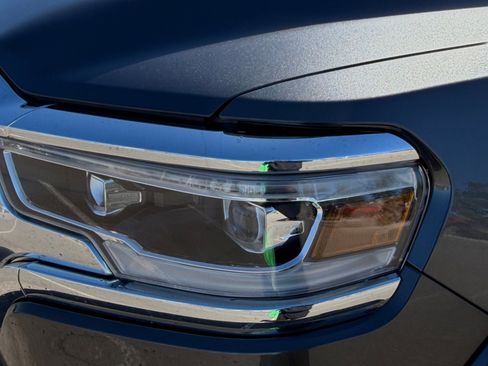 Used 2022 RAM 1500 Limited image 12