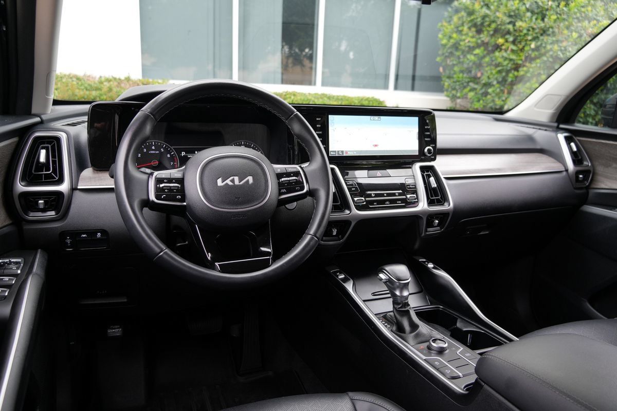 Used 2022 Kia Sorento S AWD/4WD image 5