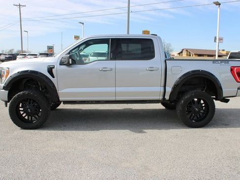 Used 2022 Ford F150 XLT w/ Equipment Group 302A High image 9