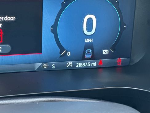 Certified 2025 Ford F150 XLT w/ Equipment Group 301A Standard image 22