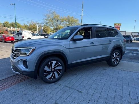 New 2026 Volkswagen Atlas SE image 3