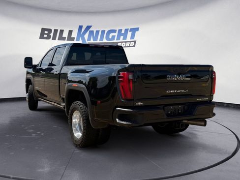 Used 2024 GMC Sierra 3500 Denali Ultimate AWD/4WD image 3