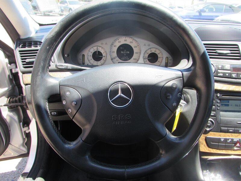 Used 2003 Mercedes-Benz E 500 Sedan image 14