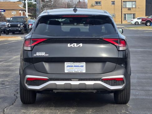 Used 2024 Kia Sportage LX image 11