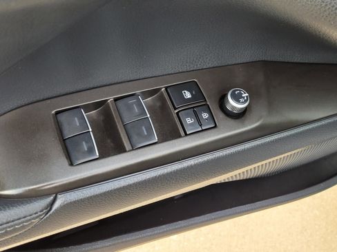 Used 2023 Toyota Camry XLE image 19