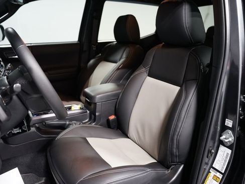 Certified 2023 Toyota Tacoma TRD Sport RWD image 25