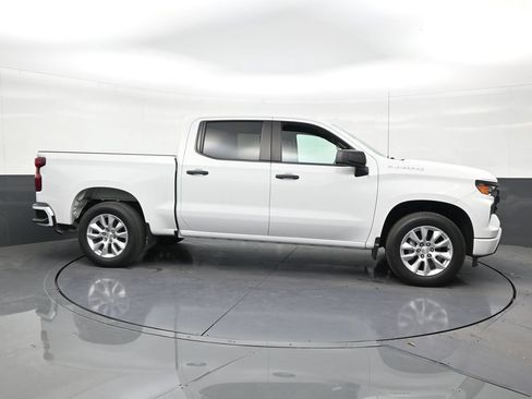 Used 2022 Chevrolet Silverado 1500 Custom RWD image 6