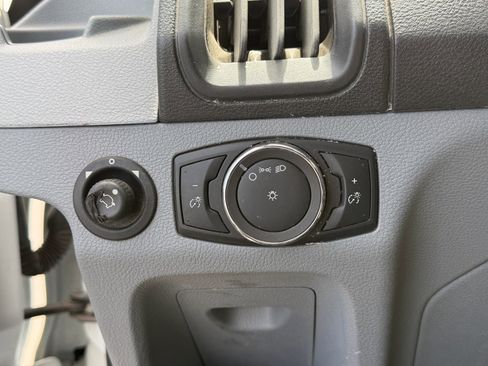 Used 2019 Ford Transit 250 148 Medium Roof RWD image 9
