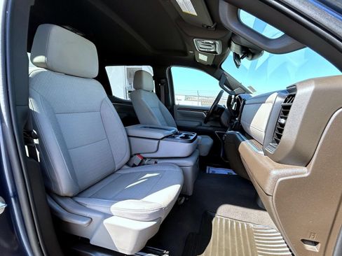 Certified 2022 Chevrolet Silverado 1500 LT AWD/4WD image 16