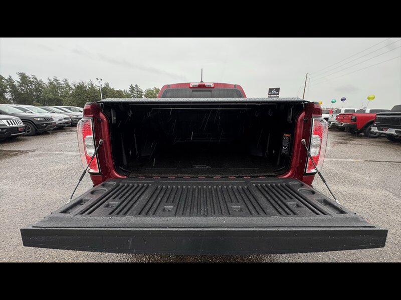 Used 2017 GMC Canyon SLT w/ Driver Alert Package AWD/4WD image 7