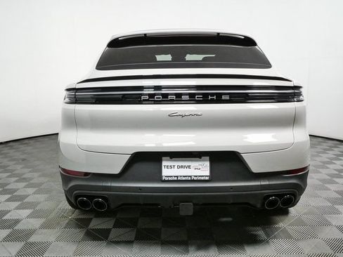 New 2026 Porsche Cayenne Coupe AWD/4WD image 31