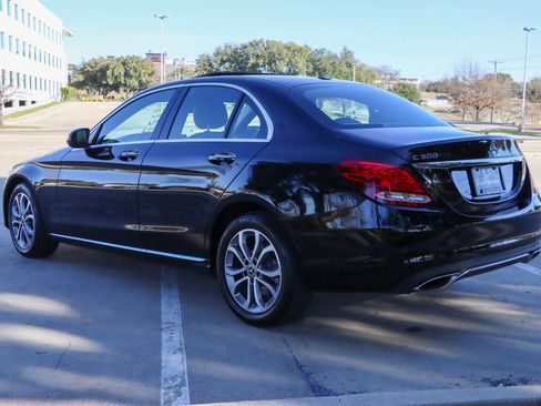Used 2018 Mercedes-Benz C 300 4MATIC Sedan image 5