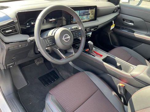 New 2025 Nissan Kicks SR image 14