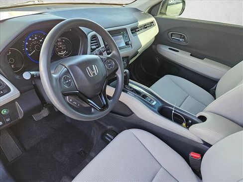 Used 2022 Honda HR-V LX image 10