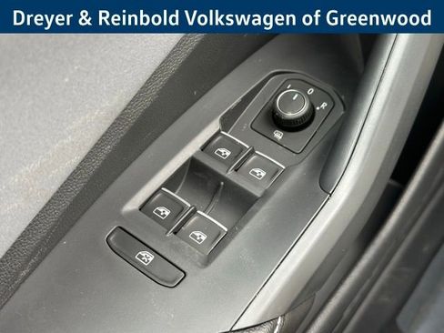 New 2026 Volkswagen Jetta SE image 17