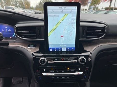 Used 2021 Ford Explorer Platinum w/ Equipment Group 601A image 14