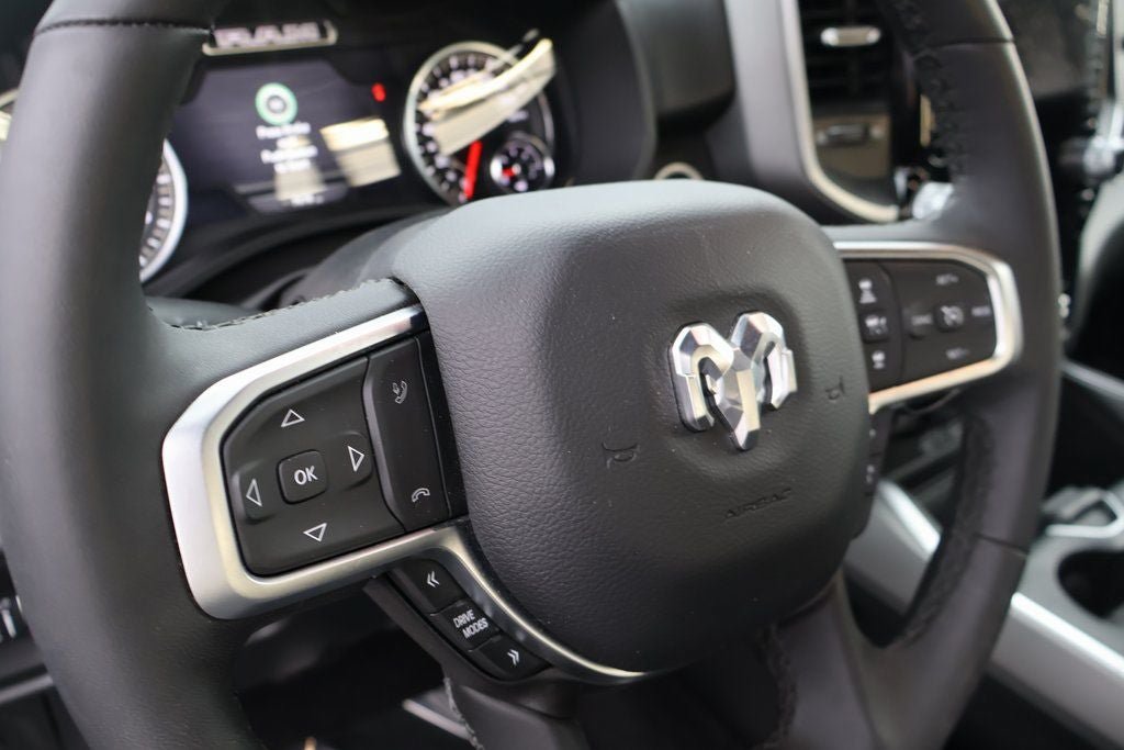 Used 2025 RAM 1500 Big Horn AWD/4WD image 18