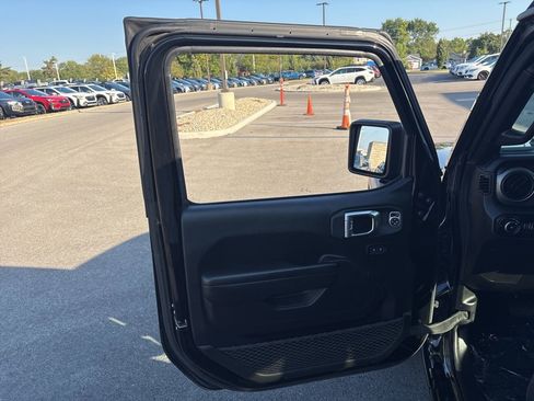 Used 2021 Jeep Wrangler Unlimited Sport image 20