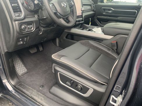 New 2026 RAM 1500 Laramie w/ Sport Appearance Package AWD/4WD image 15