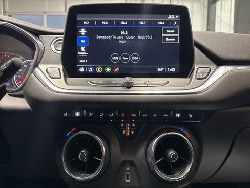 Used 2023 Chevrolet Blazer LT w/ Convenience Package image 9