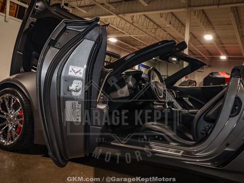 Used 2015 Chevrolet Corvette Z06 w/ 3LZ Preferred Equipment Group image 95