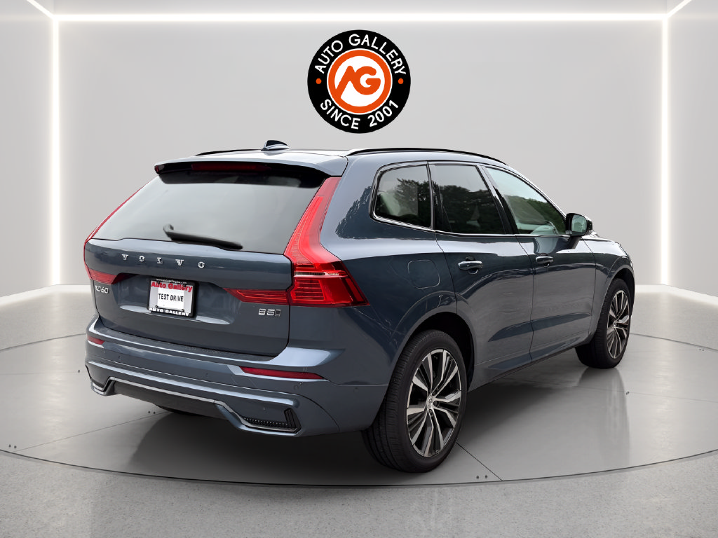 Used 2025 Volvo XC60 B5 Plus AWD/4WD image 7
