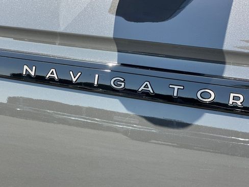New 2026 Lincoln Navigator L Black Label AWD/4WD image 28